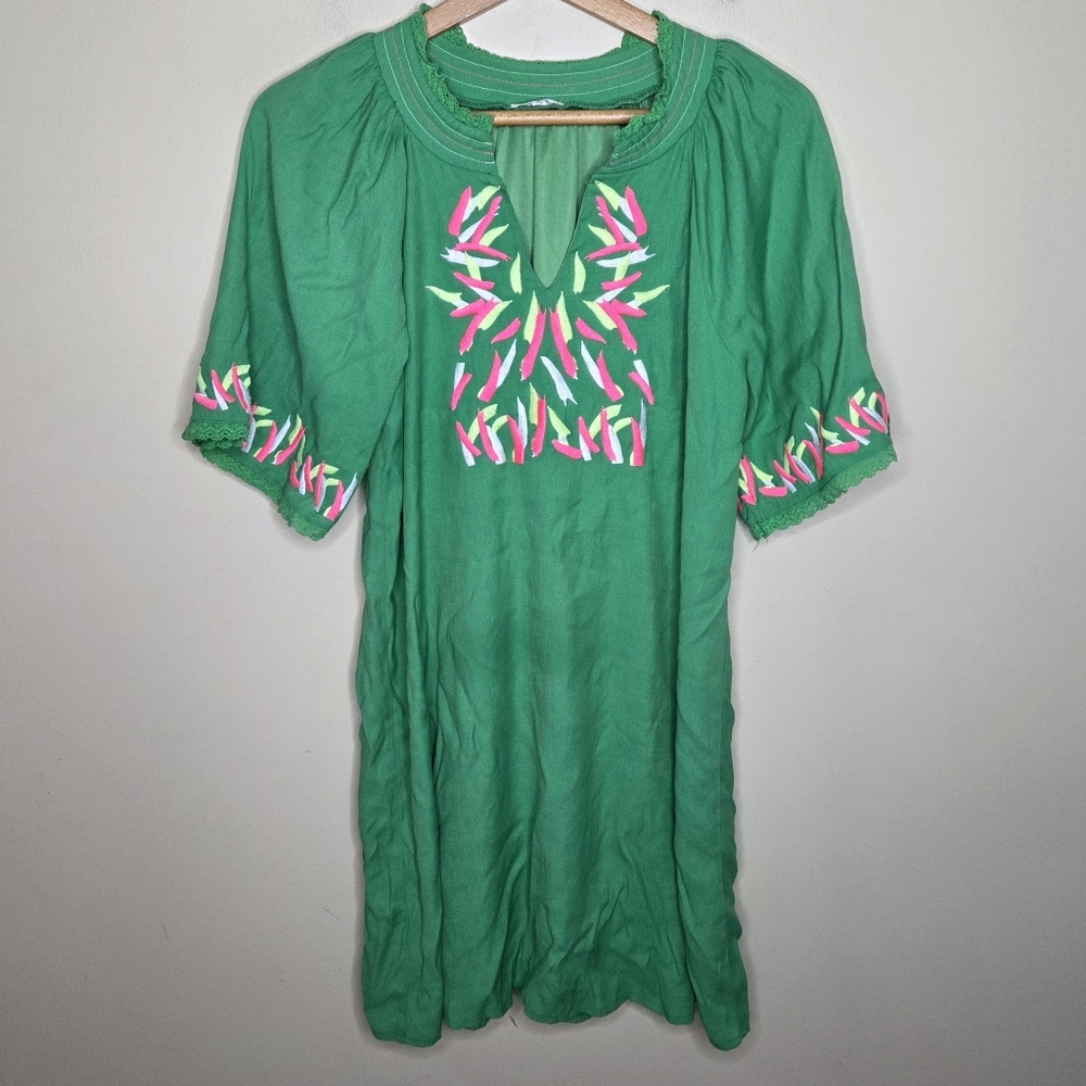 Jodifl Kelly Green Colorful Embroidered Shift Dress Size Medium Spring Summer